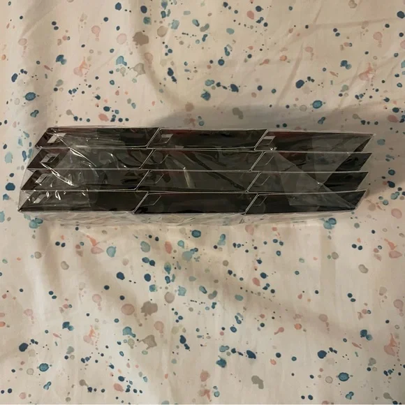 Yves Saint Laurent Libre Perfume Set - 12 Spray Bottles - Picture 2 of 3